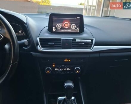 Серый Мазда 3, объемом двигателя 2.49 л и пробегом 60 тыс. км за 15000 $, фото 5 на Automoto.ua