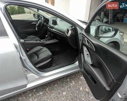 Серый Мазда 3, объемом двигателя 2.49 л и пробегом 64 тыс. км за 11900 $, фото 7 на Automoto.ua