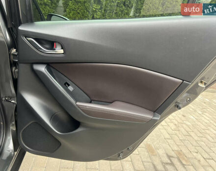 Серый Мазда 3, объемом двигателя 2.49 л и пробегом 58 тыс. км за 14500 $, фото 24 на Automoto.ua