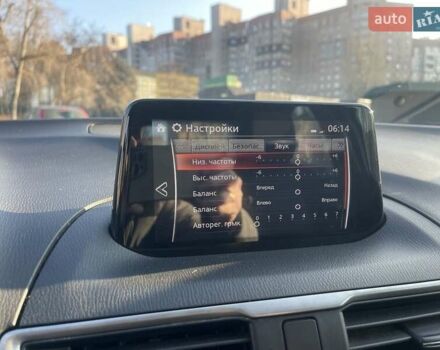 Серый Мазда 3, объемом двигателя 2 л и пробегом 170 тыс. км за 12300 $, фото 12 на Automoto.ua