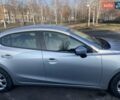 Серый Мазда 3, объемом двигателя 2 л и пробегом 170 тыс. км за 12300 $, фото 3 на Automoto.ua