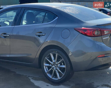 Сірий Мазда 3, об'ємом двигуна 2.5 л та пробігом 180 тис. км за 13000 $, фото 3 на Automoto.ua