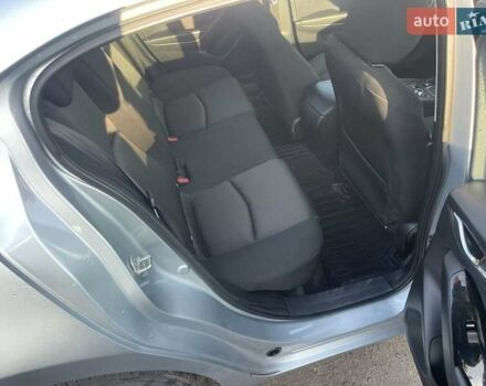Серый Мазда 3, объемом двигателя 2 л и пробегом 170 тыс. км за 12300 $, фото 9 на Automoto.ua
