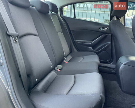 Сірий Мазда 3, об'ємом двигуна 2 л та пробігом 47 тис. км за 12999 $, фото 10 на Automoto.ua