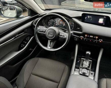 Серый Мазда 3, объемом двигателя 1.76 л и пробегом 62 тыс. км за 18900 $, фото 23 на Automoto.ua