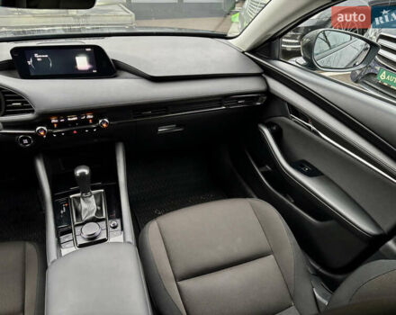 Серый Мазда 3, объемом двигателя 1.76 л и пробегом 62 тыс. км за 18900 $, фото 24 на Automoto.ua