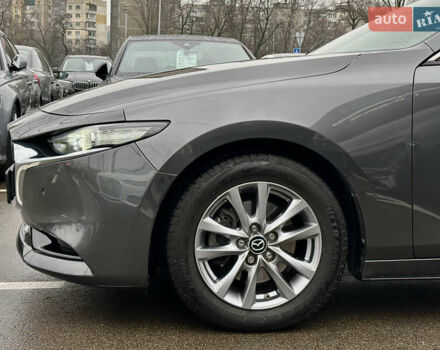 Серый Мазда 3, объемом двигателя 1.76 л и пробегом 62 тыс. км за 18900 $, фото 7 на Automoto.ua