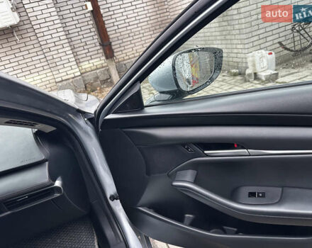 Серый Мазда 3, объемом двигателя 2.49 л и пробегом 61 тыс. км за 17000 $, фото 16 на Automoto.ua