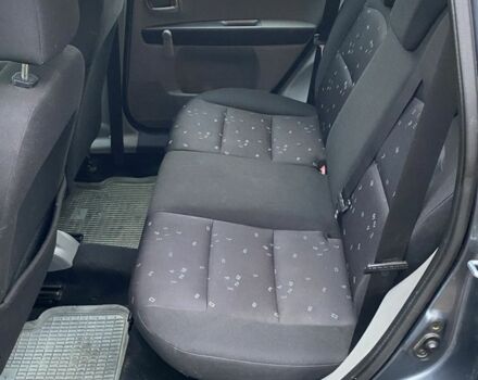 Серый Мазда 3, объемом двигателя 1.2 л и пробегом 174 тыс. км за 5000 $, фото 9 на Automoto.ua