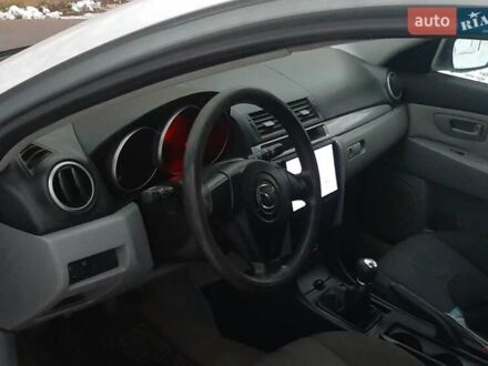 Сірий Мазда 3, об'ємом двигуна 1.35 л та пробігом 250 тис. км за 2450 $, фото 1 на Automoto.ua