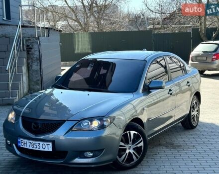 Сірий Мазда 3, об'ємом двигуна 1.6 л та пробігом 372 тис. км за 3900 $, фото 1 на Automoto.ua