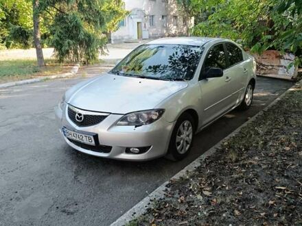 Серый Мазда 3, объемом двигателя 1.6 л и пробегом 320 тыс. км за 2500 $, фото 1 на Automoto.ua