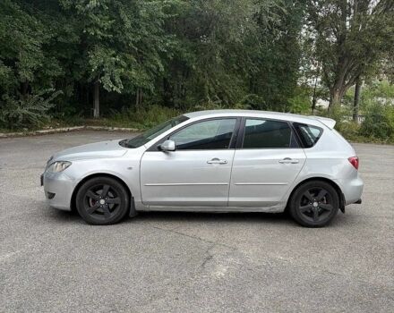 Серый Мазда 3, объемом двигателя 1.6 л и пробегом 295 тыс. км за 2999 $, фото 1 на Automoto.ua