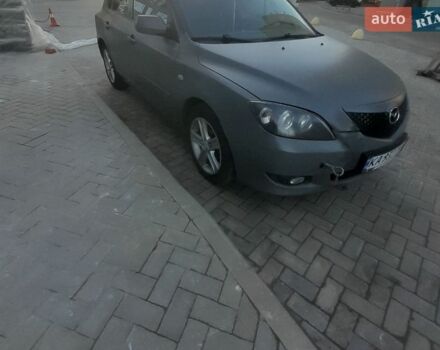 Серый Мазда 3, объемом двигателя 1.6 л и пробегом 288 тыс. км за 3000 $, фото 1 на Automoto.ua