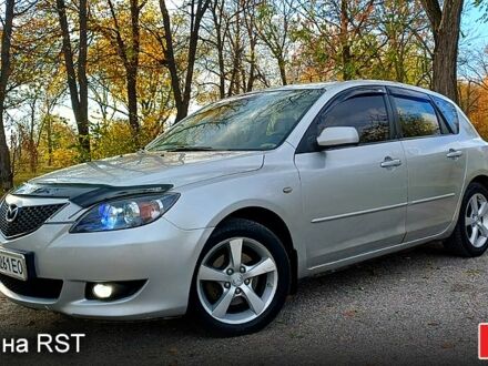 Серый Мазда 3, объемом двигателя 1.6 л и пробегом 167 тыс. км за 4500 $, фото 1 на Automoto.ua