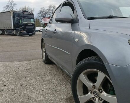 Сірий Мазда 3, об'ємом двигуна 1.6 л та пробігом 295 тис. км за 3000 $, фото 1 на Automoto.ua