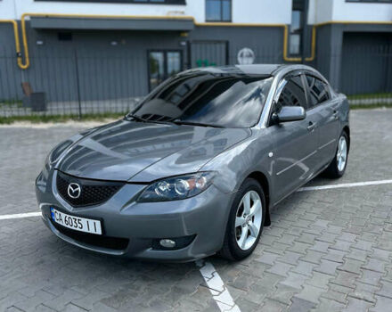 Сірий Мазда 3, об'ємом двигуна 1.6 л та пробігом 257 тис. км за 4495 $, фото 1 на Automoto.ua