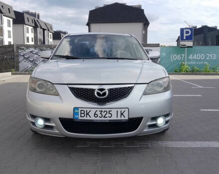 Серый Мазда 3, объемом двигателя 2 л и пробегом 304 тыс. км за 3800 $, фото 1 на Automoto.ua