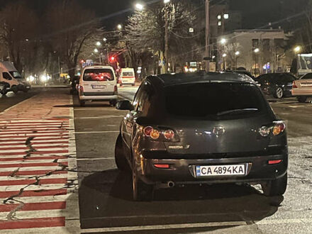 Серый Мазда 3, объемом двигателя 1.6 л и пробегом 274 тыс. км за 5200 $, фото 1 на Automoto.ua