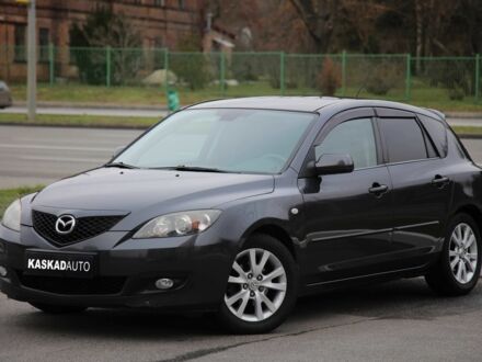 Серый Мазда 3, объемом двигателя 1.6 л и пробегом 247 тыс. км за 4999 $, фото 1 на Automoto.ua