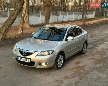Серый Мазда 3, объемом двигателя 1.6 л и пробегом 132 тыс. км за 4850 $, фото 1 на Automoto.ua