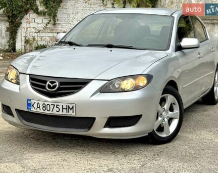 Серый Мазда 3, объемом двигателя 2 л и пробегом 214 тыс. км за 4450 $, фото 1 на Automoto.ua