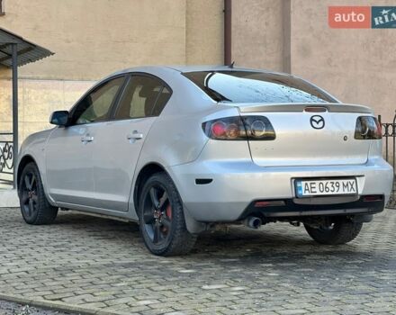 Серый Мазда 3, объемом двигателя 1.6 л и пробегом 200 тыс. км за 5400 $, фото 1 на Automoto.ua