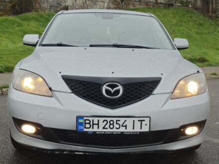 Серый Мазда 3, объемом двигателя 1.6 л и пробегом 303 тыс. км за 5500 $, фото 1 на Automoto.ua