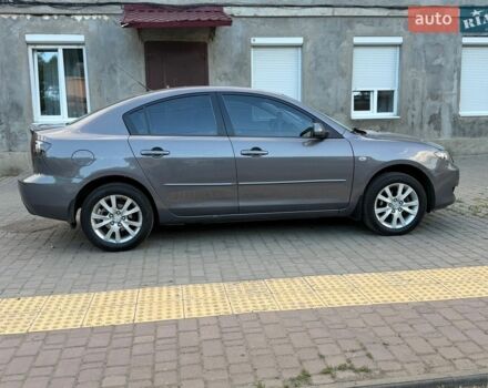 Сірий Мазда 3, об'ємом двигуна 1.6 л та пробігом 196 тис. км за 5000 $, фото 1 на Automoto.ua