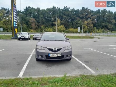 Серый Мазда 3, объемом двигателя 1.6 л и пробегом 440 тыс. км за 3000 $, фото 1 на Automoto.ua