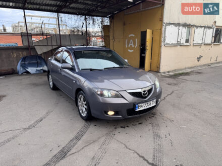 Серый Мазда 3, объемом двигателя 2 л и пробегом 215 тыс. км за 5400 $, фото 1 на Automoto.ua