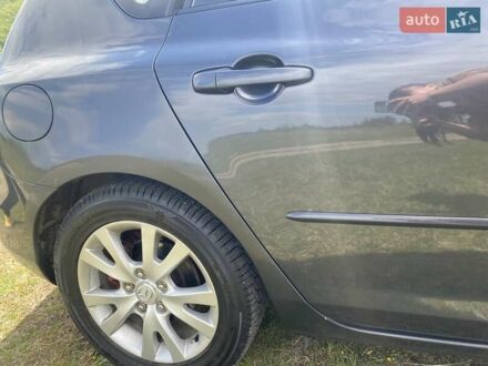Мазда 3 2007 у Стрые на Automoto.ua Сірий Мазда 3, об'ємом двигуна 1.6 л та пробігом 198 тис. км за 5000 $, фото 1 на Automoto.ua