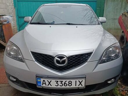 Серый Мазда 3, объемом двигателя 1.6 л и пробегом 195 тыс. км за 5000 $, фото 1 на Automoto.ua