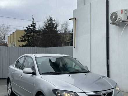 Серый Мазда 3, объемом двигателя 1.6 л и пробегом 317 тыс. км за 5300 $, фото 1 на Automoto.ua