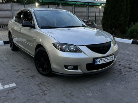 Серый Мазда 3, объемом двигателя 1.6 л и пробегом 260 тыс. км за 5400 $, фото 1 на Automoto.ua