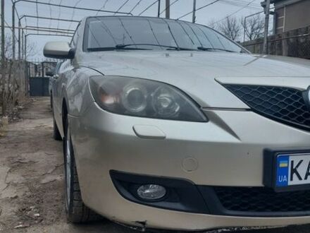 Серый Мазда 3, объемом двигателя 1.6 л и пробегом 240 тыс. км за 5400 $, фото 1 на Automoto.ua