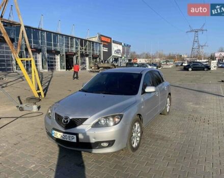 Серый Мазда 3, объемом двигателя 2 л и пробегом 301 тыс. км за 5400 $, фото 1 на Automoto.ua
