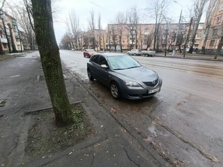 Сірий Мазда 3, об'ємом двигуна 1.6 л та пробігом 295 тис. км за 4500 $, фото 1 на Automoto.ua