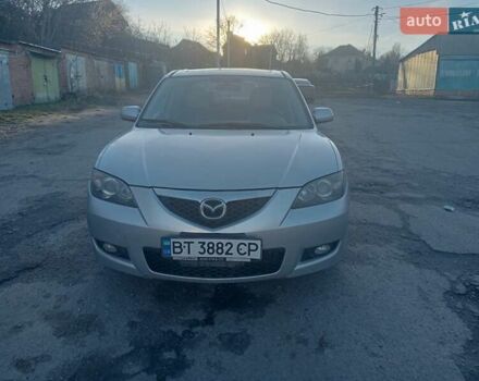 Сірий Мазда 3, об'ємом двигуна 1.6 л та пробігом 300 тис. км за 3950 $, фото 1 на Automoto.ua
