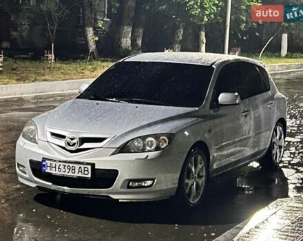 Серый Мазда 3, объемом двигателя 2 л и пробегом 150 тыс. км за 5900 $, фото 1 на Automoto.ua
