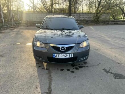 Серый Мазда 3, объемом двигателя 2 л и пробегом 290 тыс. км за 5700 $, фото 1 на Automoto.ua
