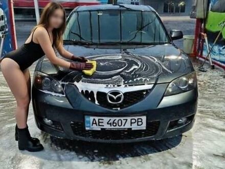 Сірий Мазда 3, об'ємом двигуна 1.6 л та пробігом 274 тис. км за 4200 $, фото 1 на Automoto.ua