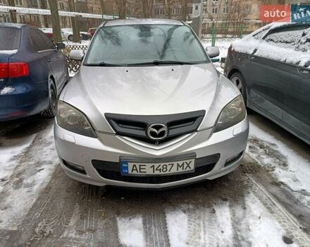 Серый Мазда 3, объемом двигателя 1.6 л и пробегом 185 тыс. км за 5100 $, фото 1 на Automoto.ua