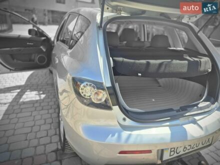 Сірий Мазда 3, об'ємом двигуна 1.56 л та пробігом 350 тис. км за 4400 $, фото 1 на Automoto.ua