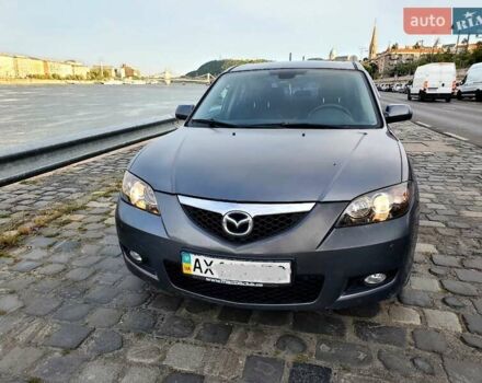 Серый Мазда 3, объемом двигателя 1.6 л и пробегом 114 тыс. км за 5500 $, фото 1 на Automoto.ua