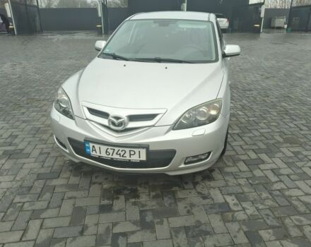 Серый Мазда 3, объемом двигателя 2 л и пробегом 250 тыс. км за 4600 $, фото 1 на Automoto.ua