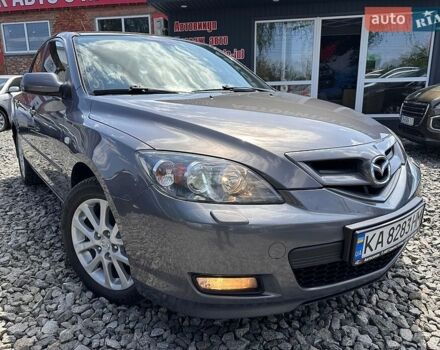 Серый Мазда 3, объемом двигателя 1.6 л и пробегом 141 тыс. км за 5900 $, фото 1 на Automoto.ua