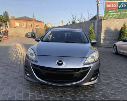 Серый Мазда 3, объемом двигателя 1.56 л и пробегом 280 тыс. км за 6000 $, фото 1 на Automoto.ua