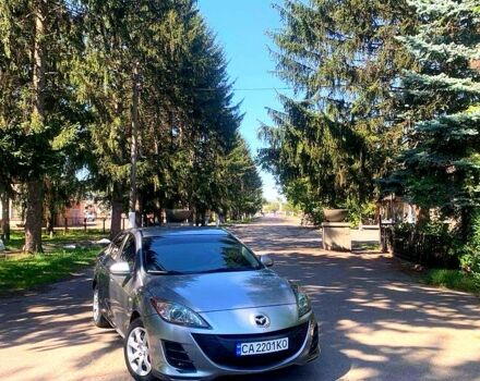 Серый Мазда 3, объемом двигателя 2 л и пробегом 145 тыс. км за 6750 $, фото 1 на Automoto.ua