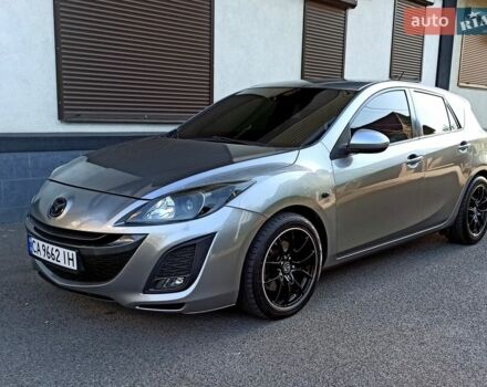 Серый Мазда 3, объемом двигателя 2.18 л и пробегом 220 тыс. км за 7199 $, фото 1 на Automoto.ua